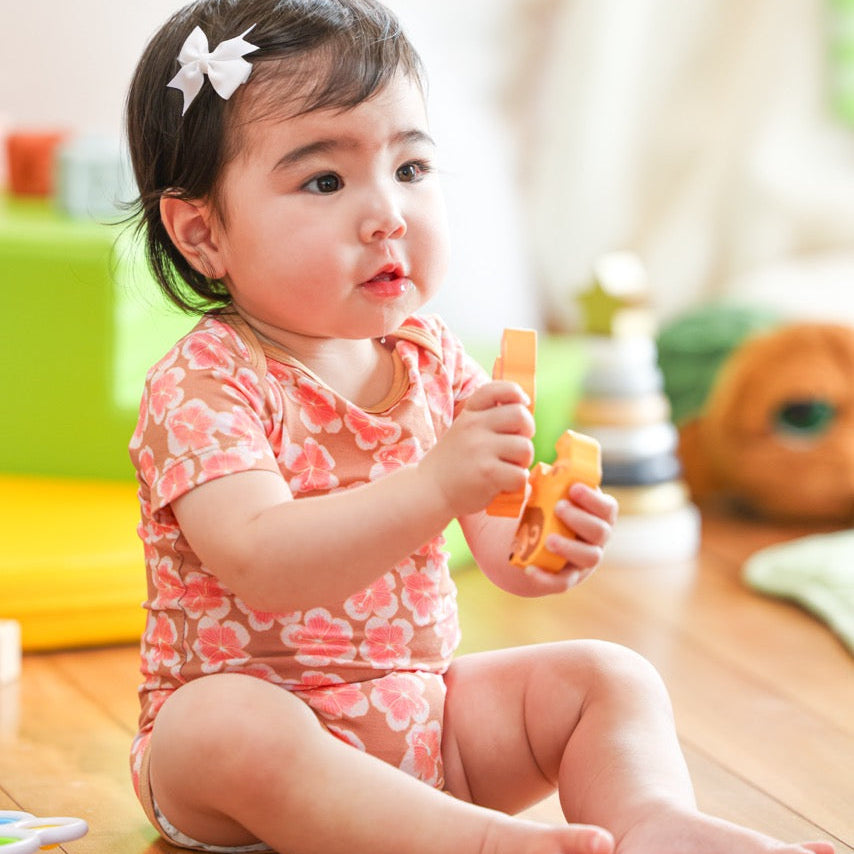 Snuggle-me Onesie-Guava &amp; Co.